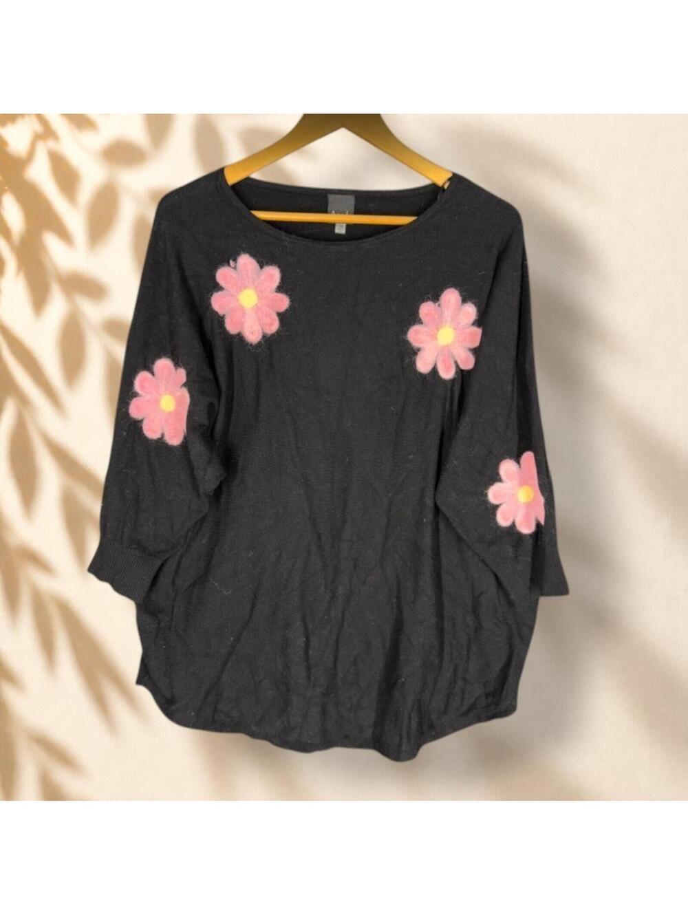 Aaeda Sweater Pullover Women 1X Plus Black Floral Knit 3/4 Sleeve Round Neck